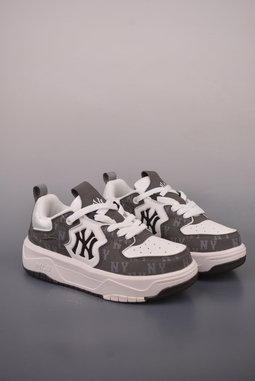 MLB Monogram Chunky Liner "New York Yankees Black White"